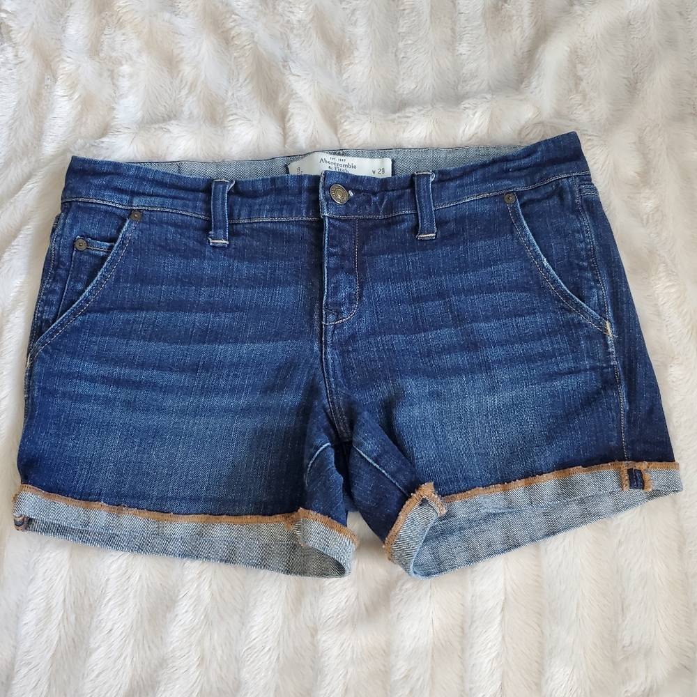 ABERCROMBIE & FITCH~ PERFECT STRETCH DENIM SHORTS!